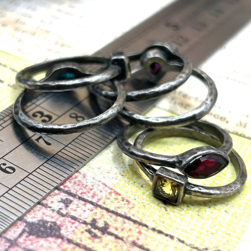 Bundle Lot of 6 Hammered Stacking Silver Gun Metal Crystal Colorful Stone Rings - Picture 4 of 9